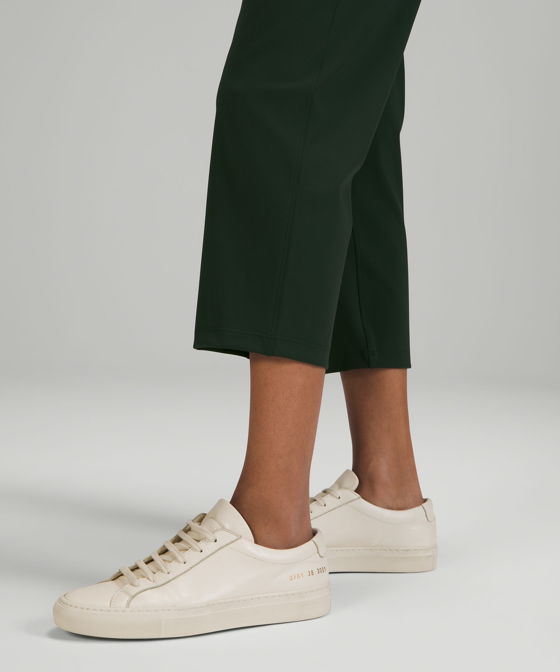 Stretch Luxtreme High-Rise Crop 23