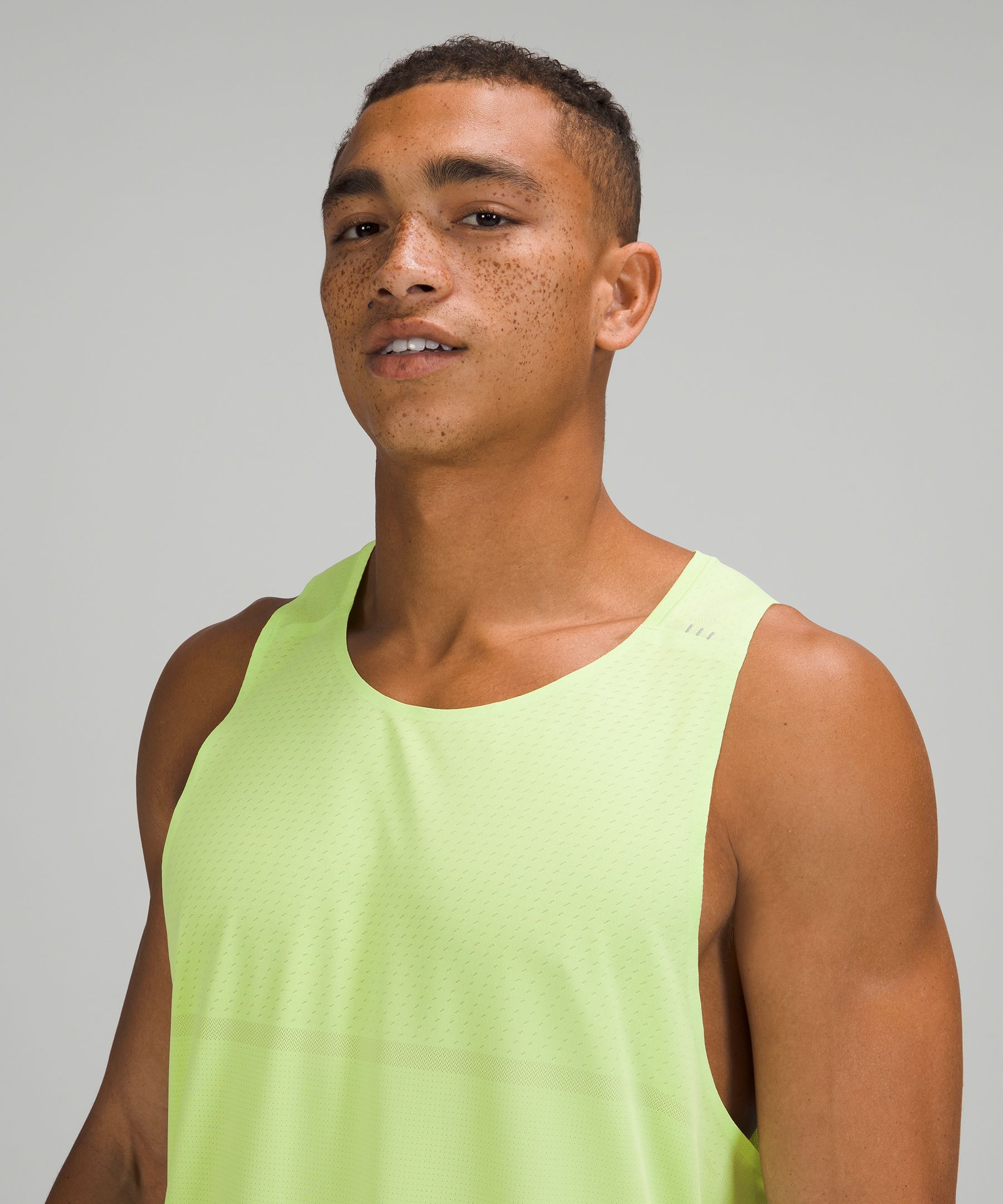Fast and Free Singlet