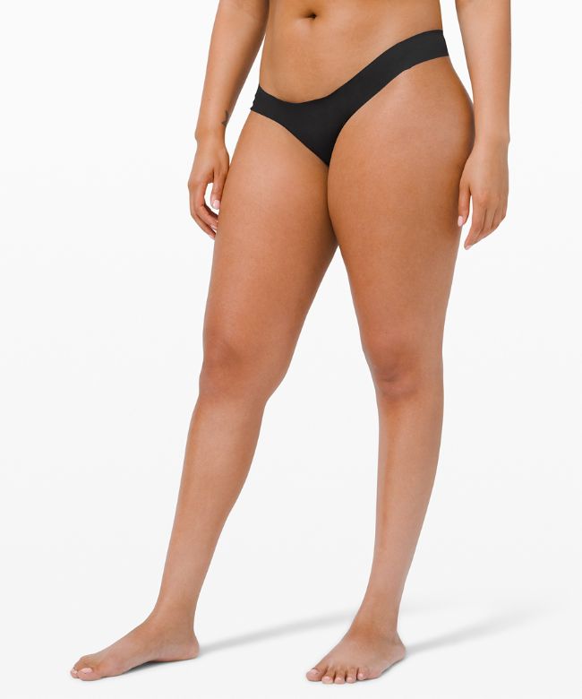 Smooth Seamless Low-Rise Thong Underwear