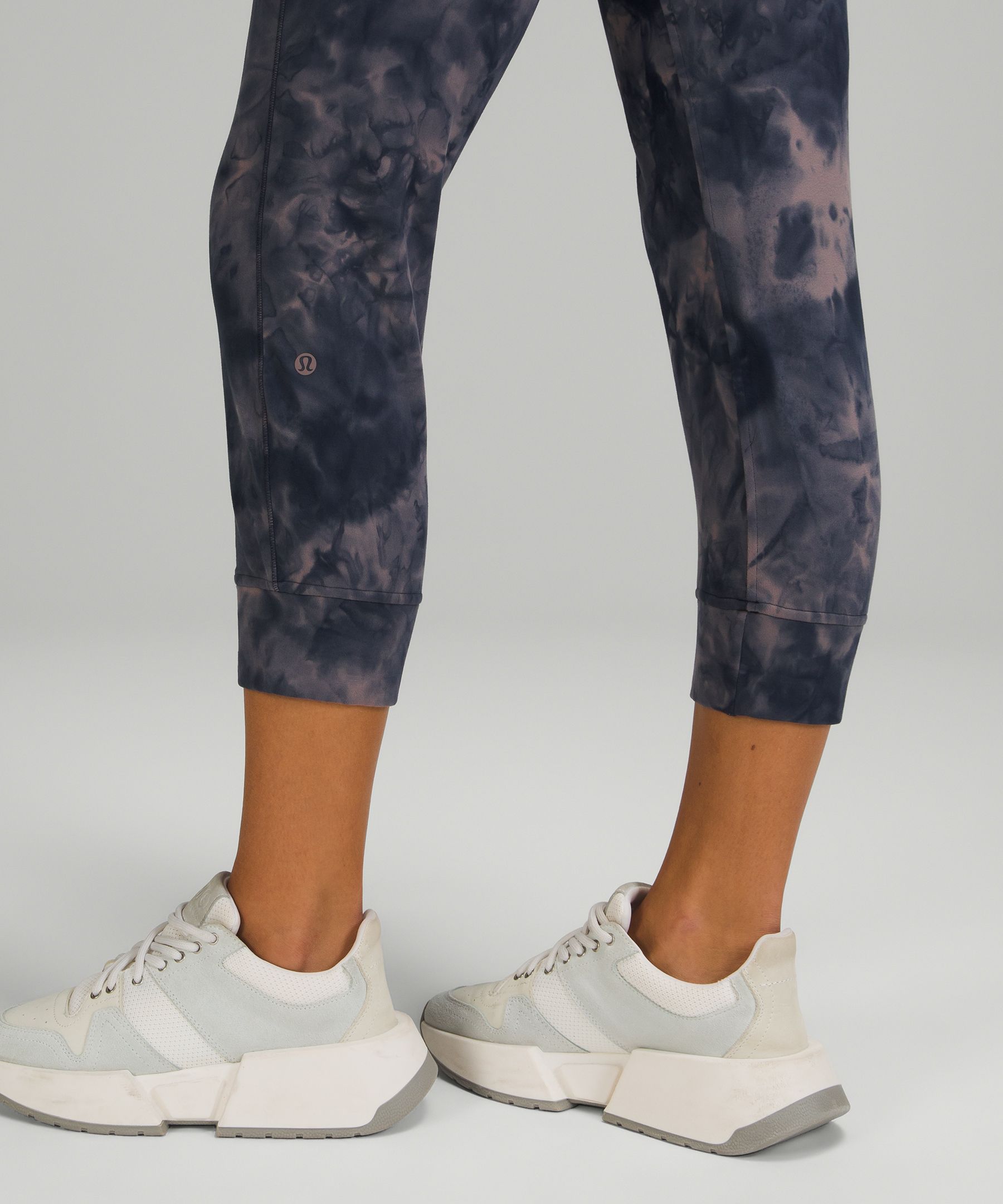 Ready to Rulu High-Rise Jogger Crop