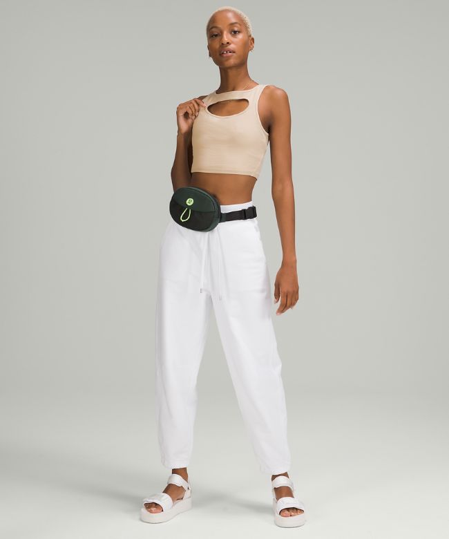 LA Front Cut-Out Crop Tank Top