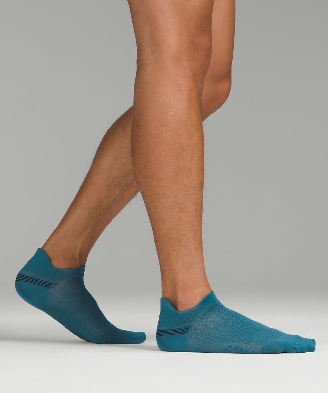 MacroPillow and MicroPillow Tab Run Sock Box Set Medium and Light Cushioning