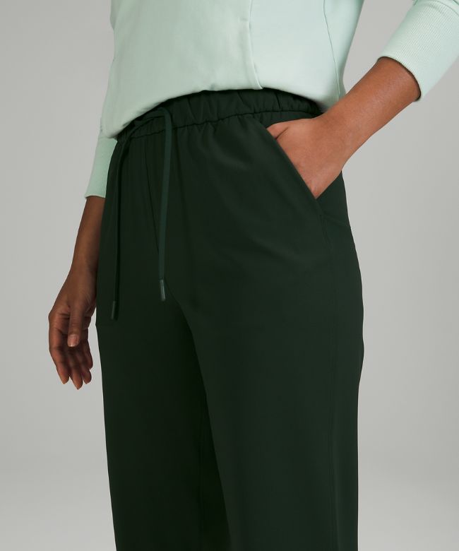 Stretch Luxtreme High-Rise Crop 23