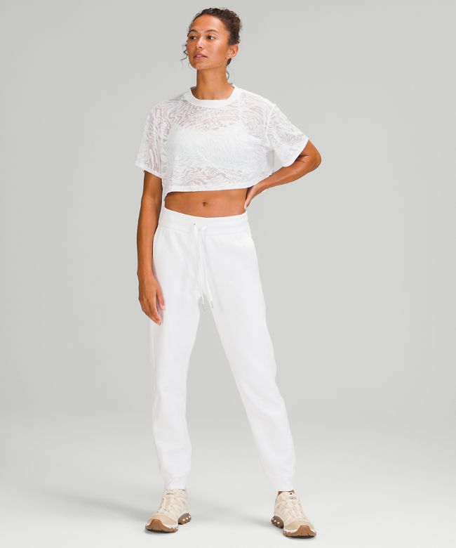 All Yours Cropped T-Shirt Veil