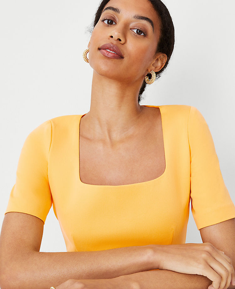 Scoop Neck Short Sleeve Sheath Dress