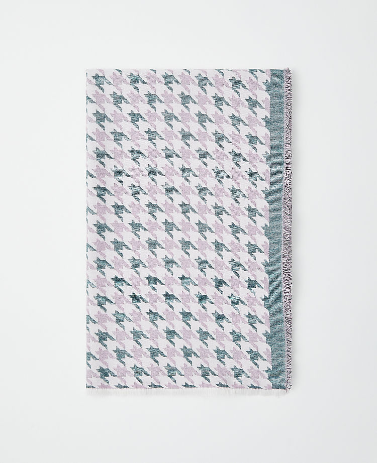Houndstooth Woven Blanket Scarf