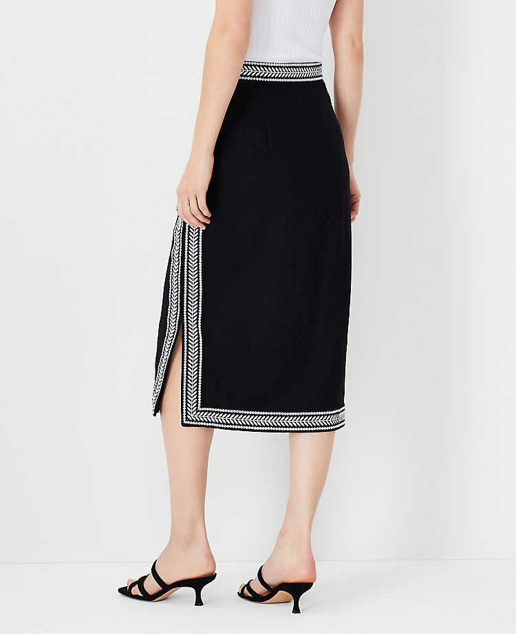 Embroidered Side Slit Pencil Skirt