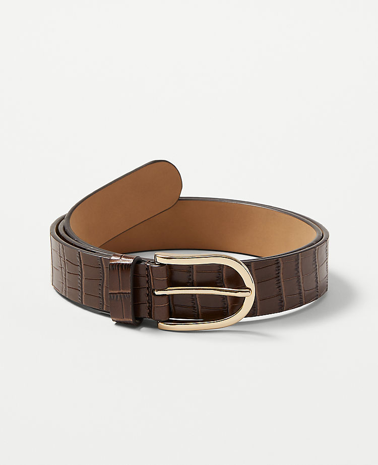 Embossed Oval Buckle Leather Belt
