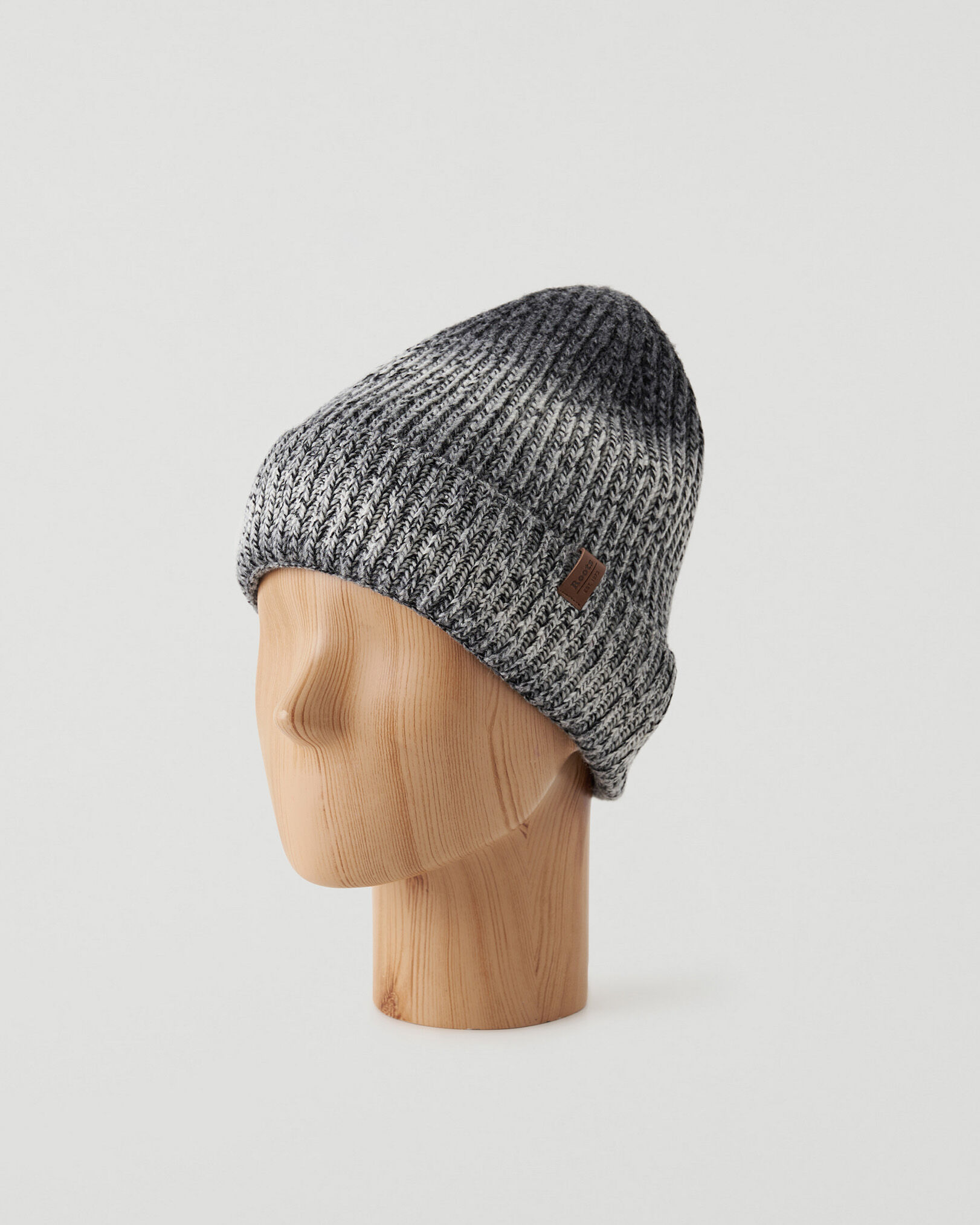 Snowy Fox Ombre Toque