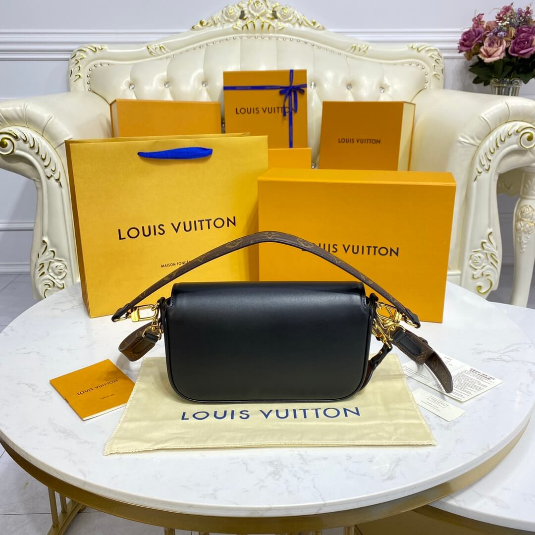 Túi Nữ Louis Vuitton Swing 'Black' M20393 – LUXITY