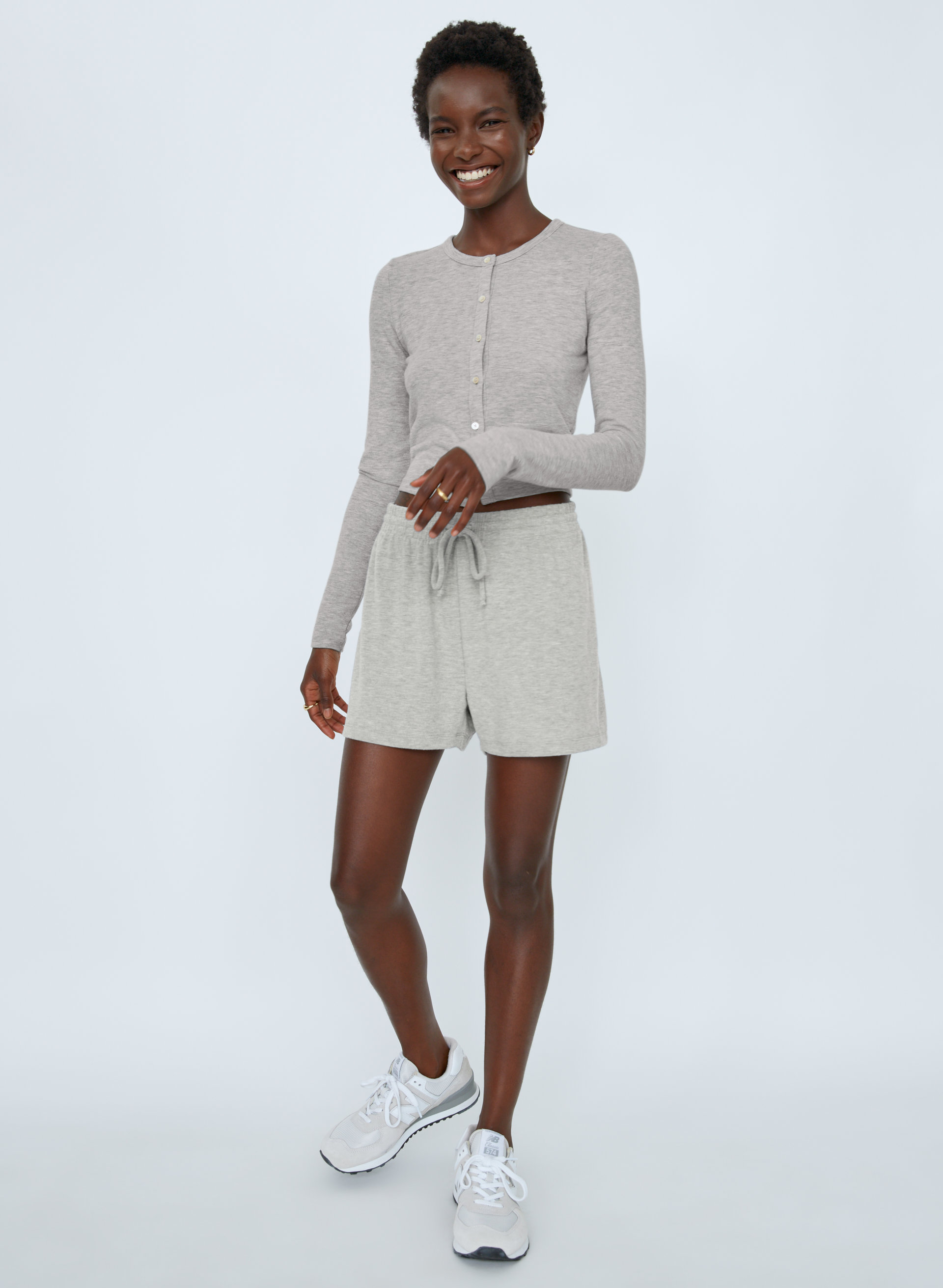 Free Lounge 3" Short