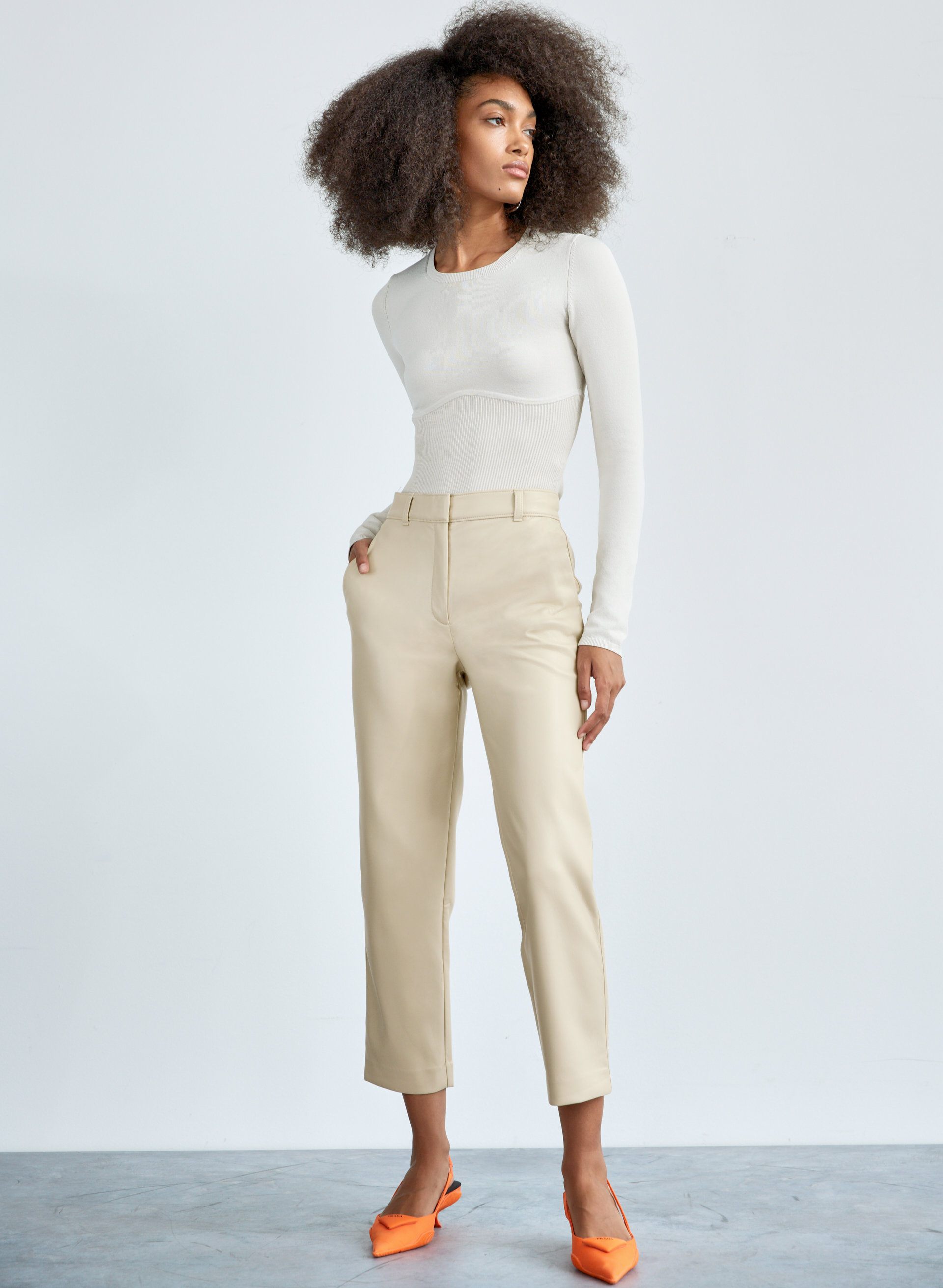 Command Cropped Pant