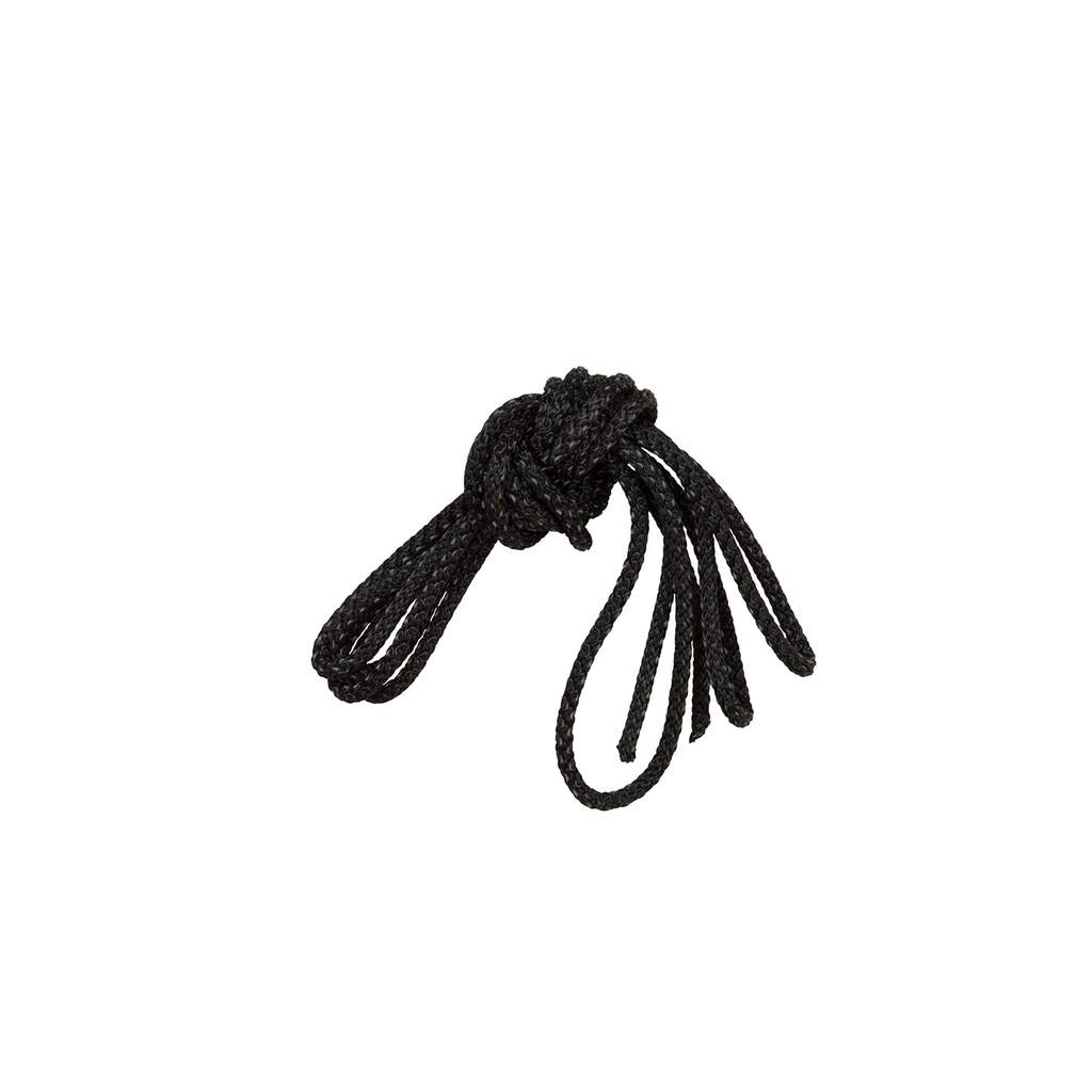 Reflective lifeline for 12-ft (3.7 m ) day touring kayak