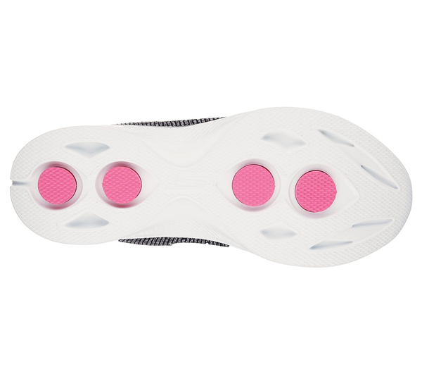 Skechers Women GOwalk 4 - Cherish Black/White