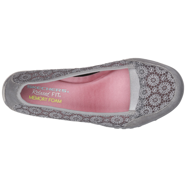 Skechers Women Relaxed Fit: Breathe Easy - Pretty Factor Gray
