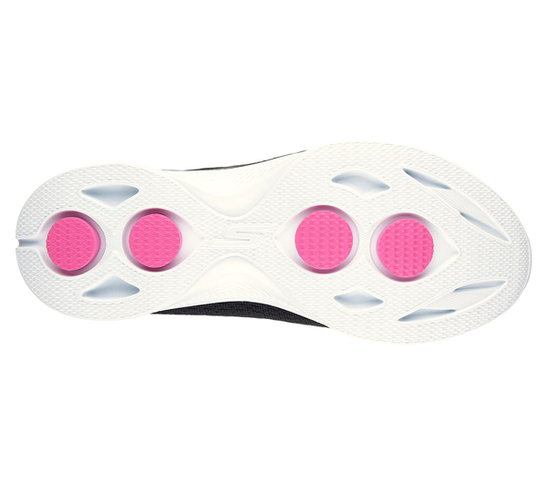 Skechers Women GOwalk 4 - Pursuit Black/White