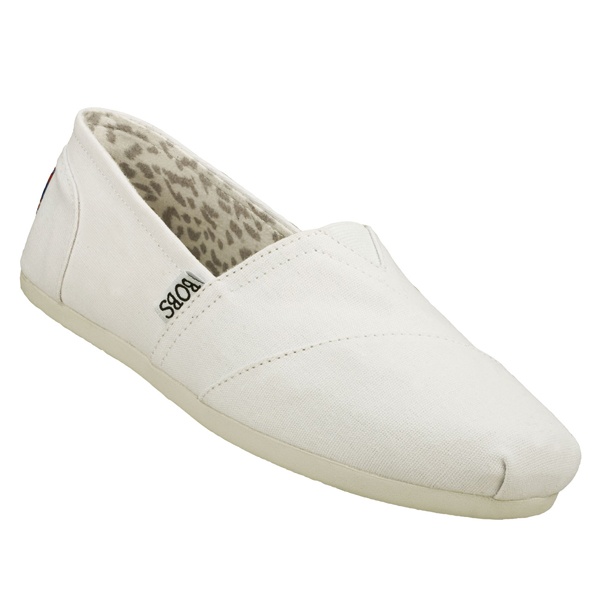 Skechers Women Bobs Plush - Peace and Love White