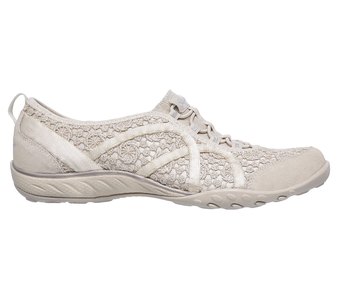 Skechers Women Relaxed Fit: Breathe Easy - Sweet Darling Natural/Silver