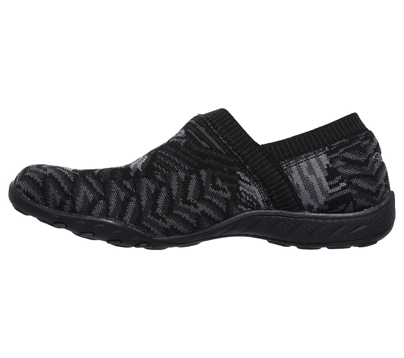 Skechers Women Relaxed Fit: Breathe Easy - Lassie Black/Gray