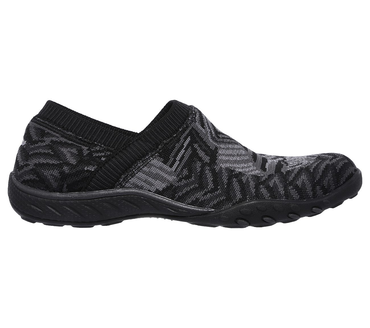 Skechers Women Relaxed Fit: Breathe Easy - Lassie Black/Gray