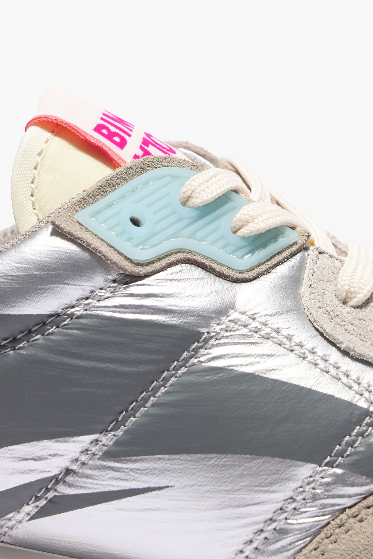 Deportiva Jogger plateada