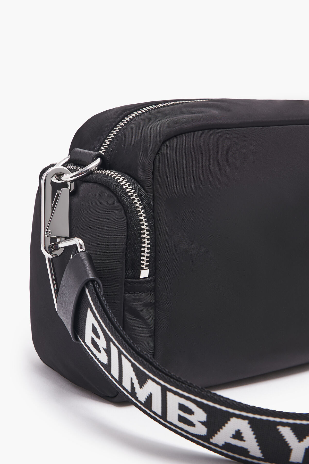 Bolso bandolera M nylon negro