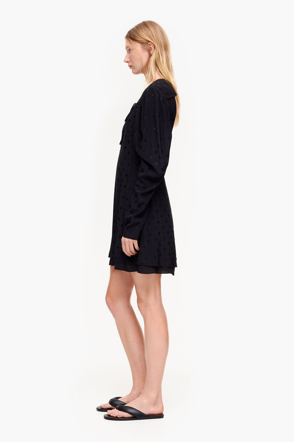 Vestido corto fluido jacquard negro