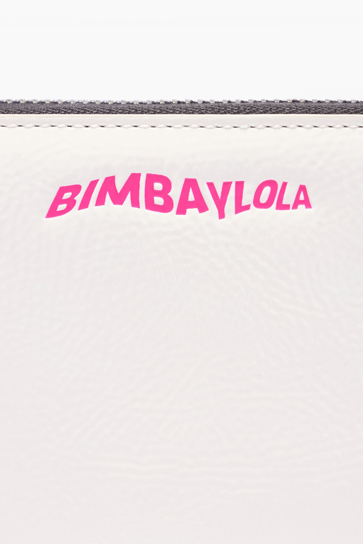 Billetera libro charol blanca