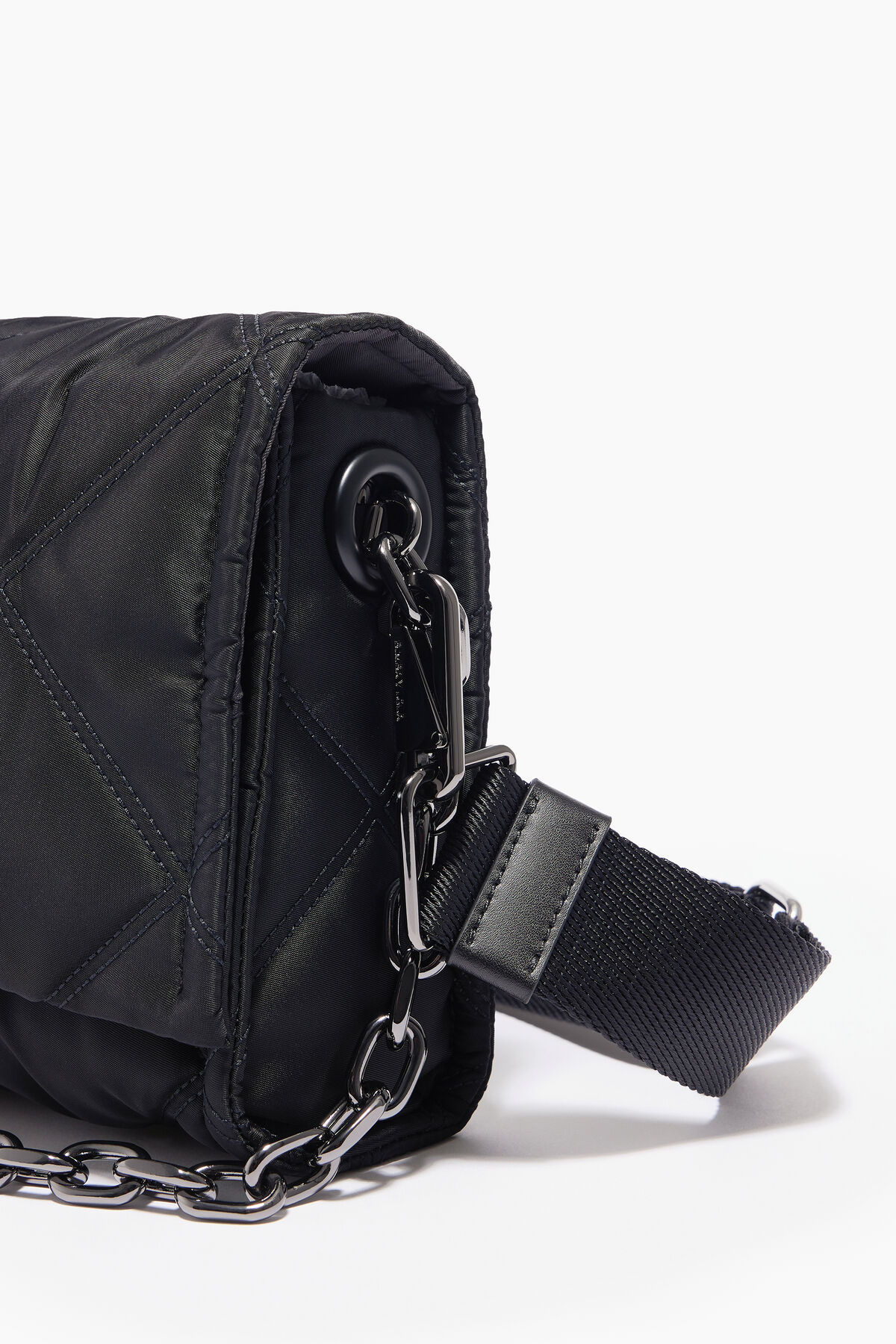 Bolso bandolera M nylon solapa negro