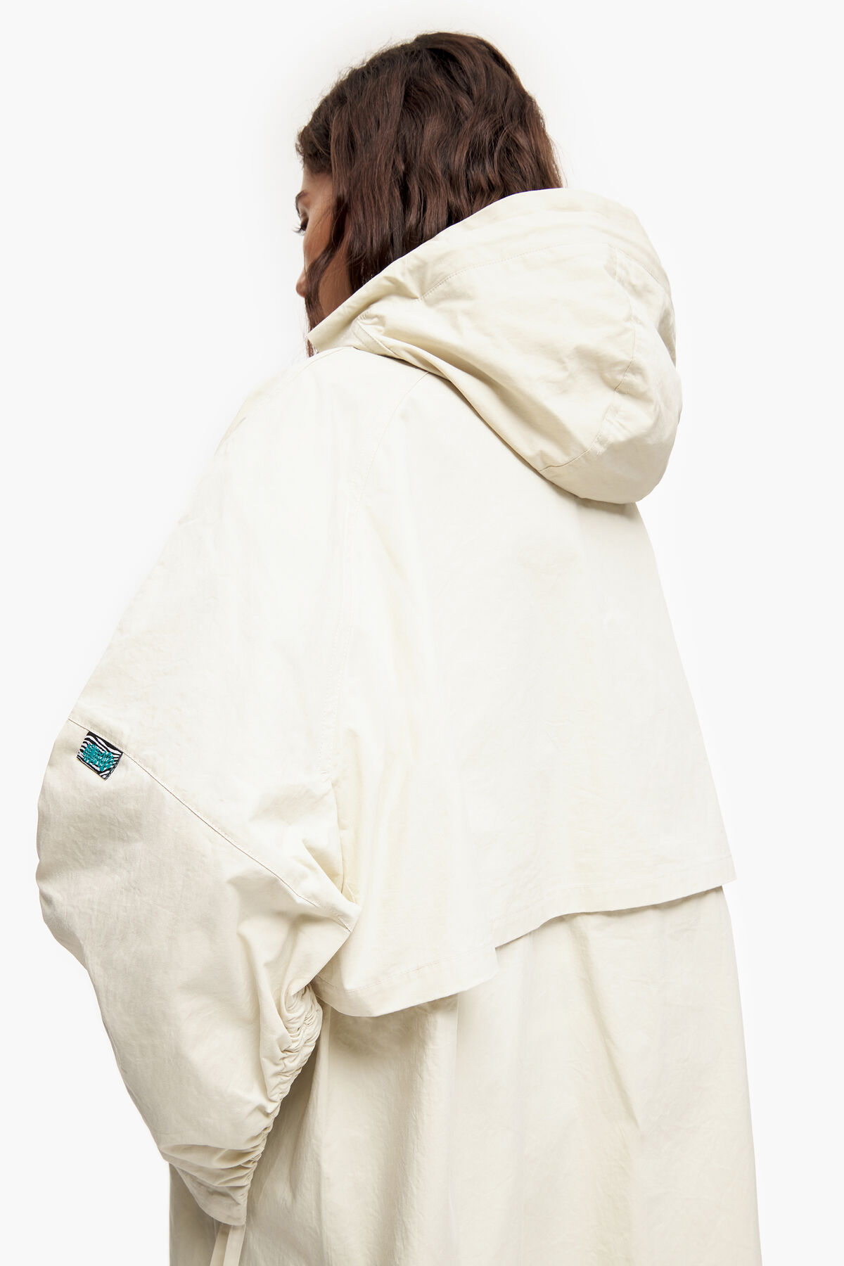 Gabardina oversize verde lavado