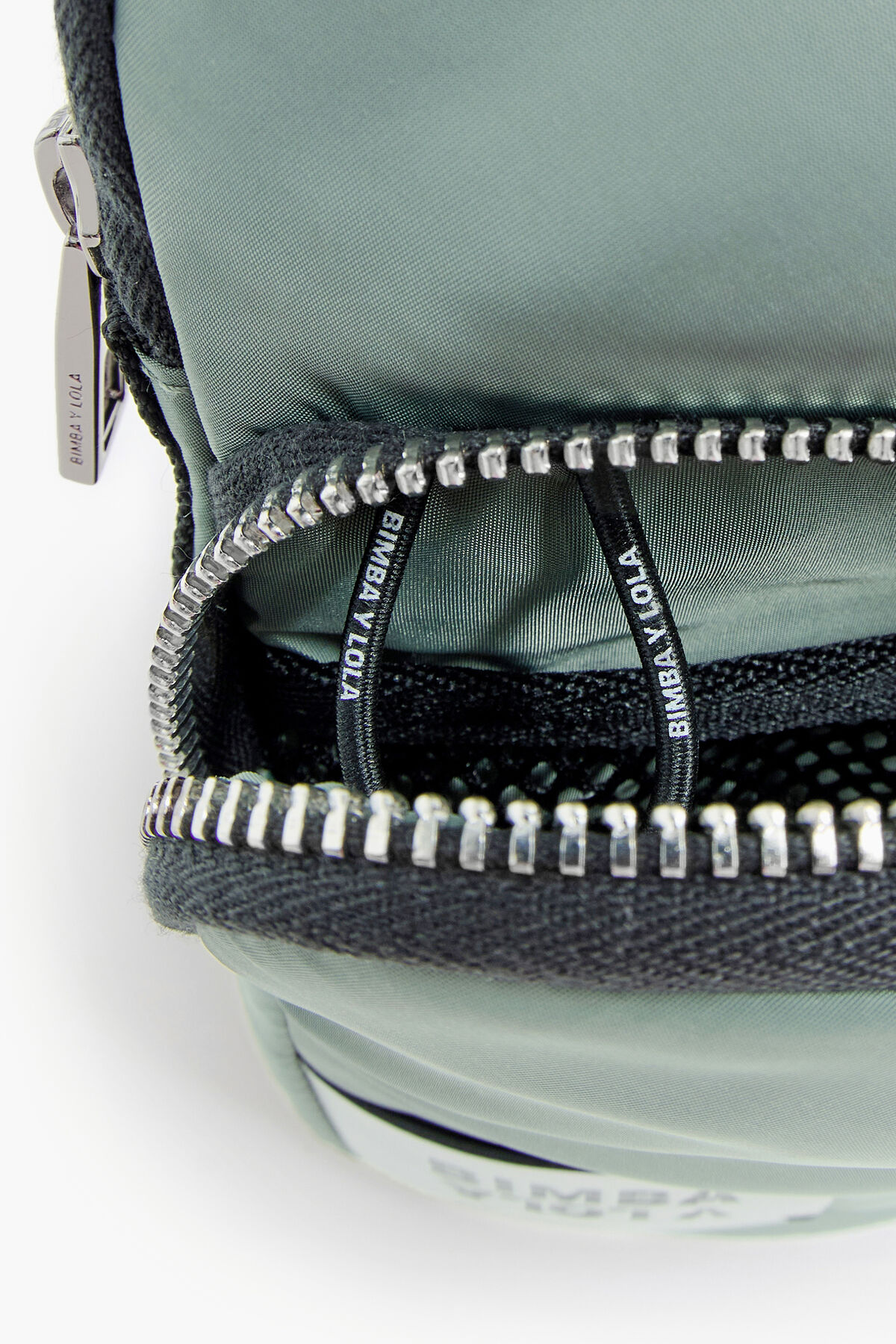 Minibolso nylon verde agua