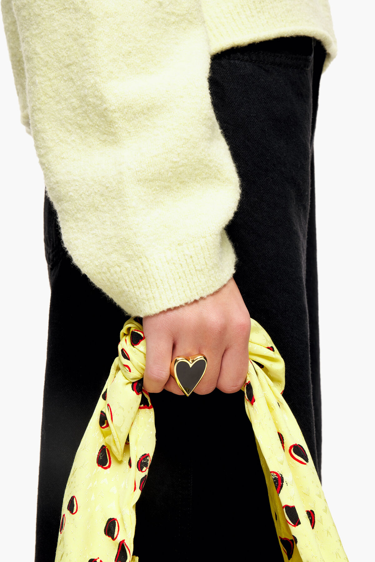 Anillo corazón negro