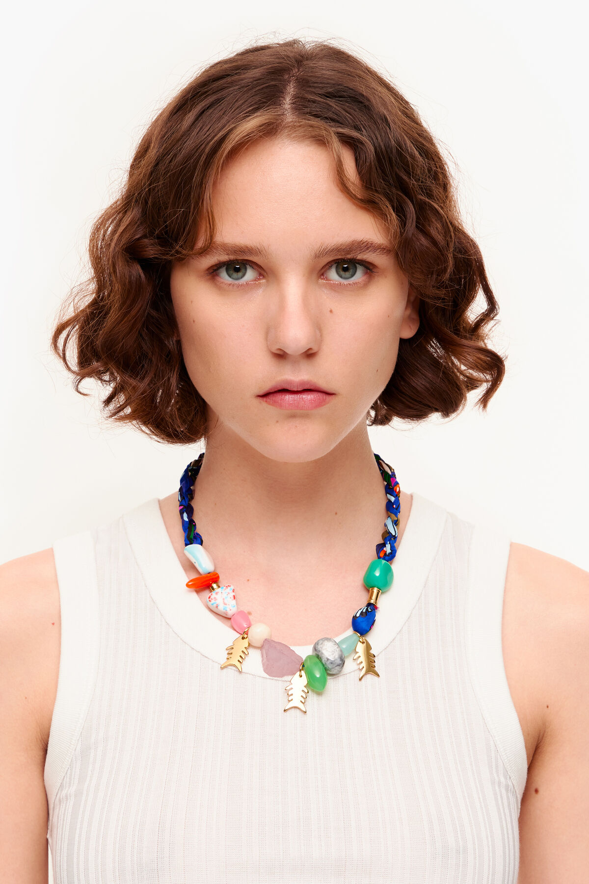 Collar corto peces cordón azul