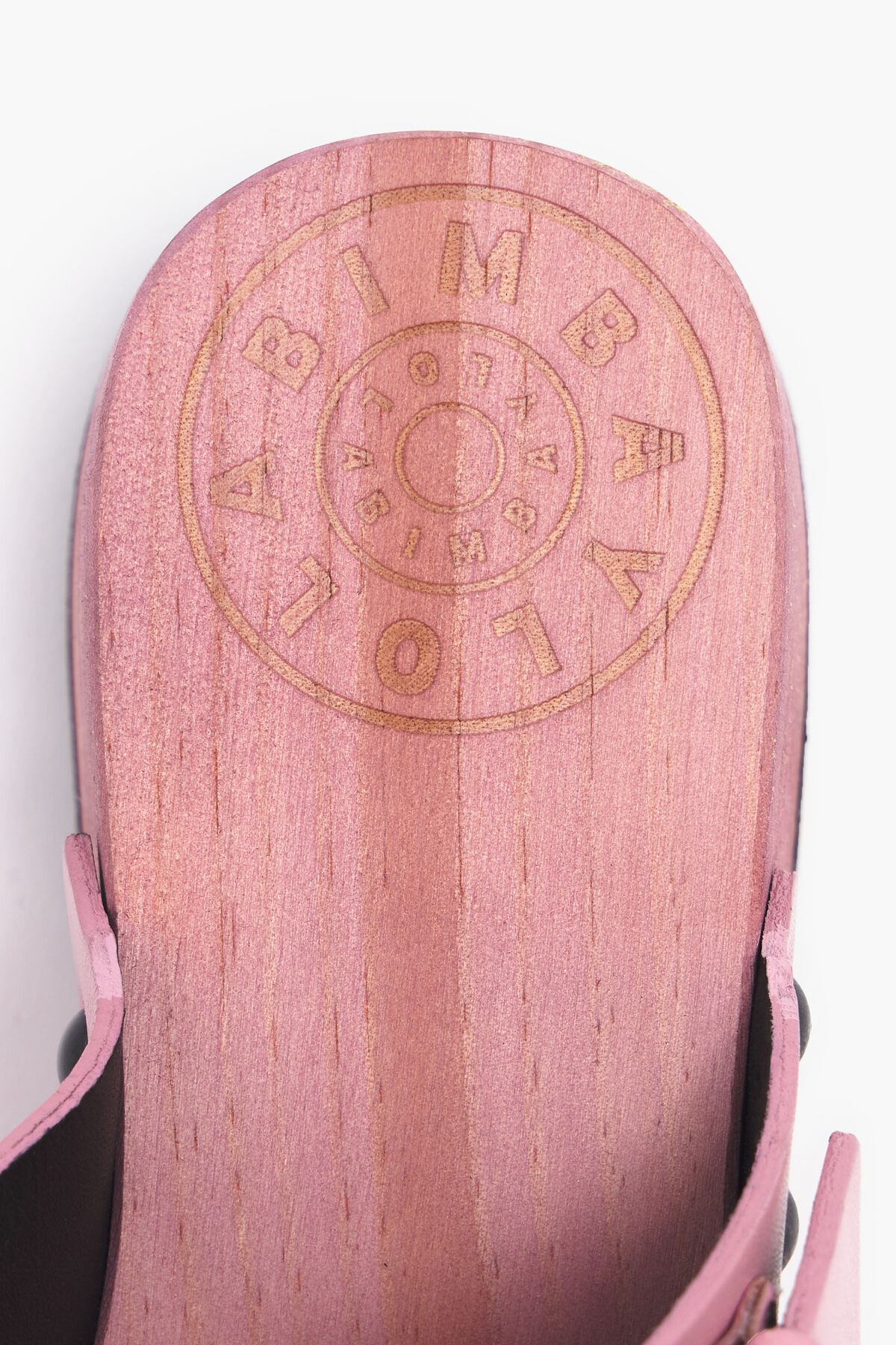 Sandalia tacón piel rosa