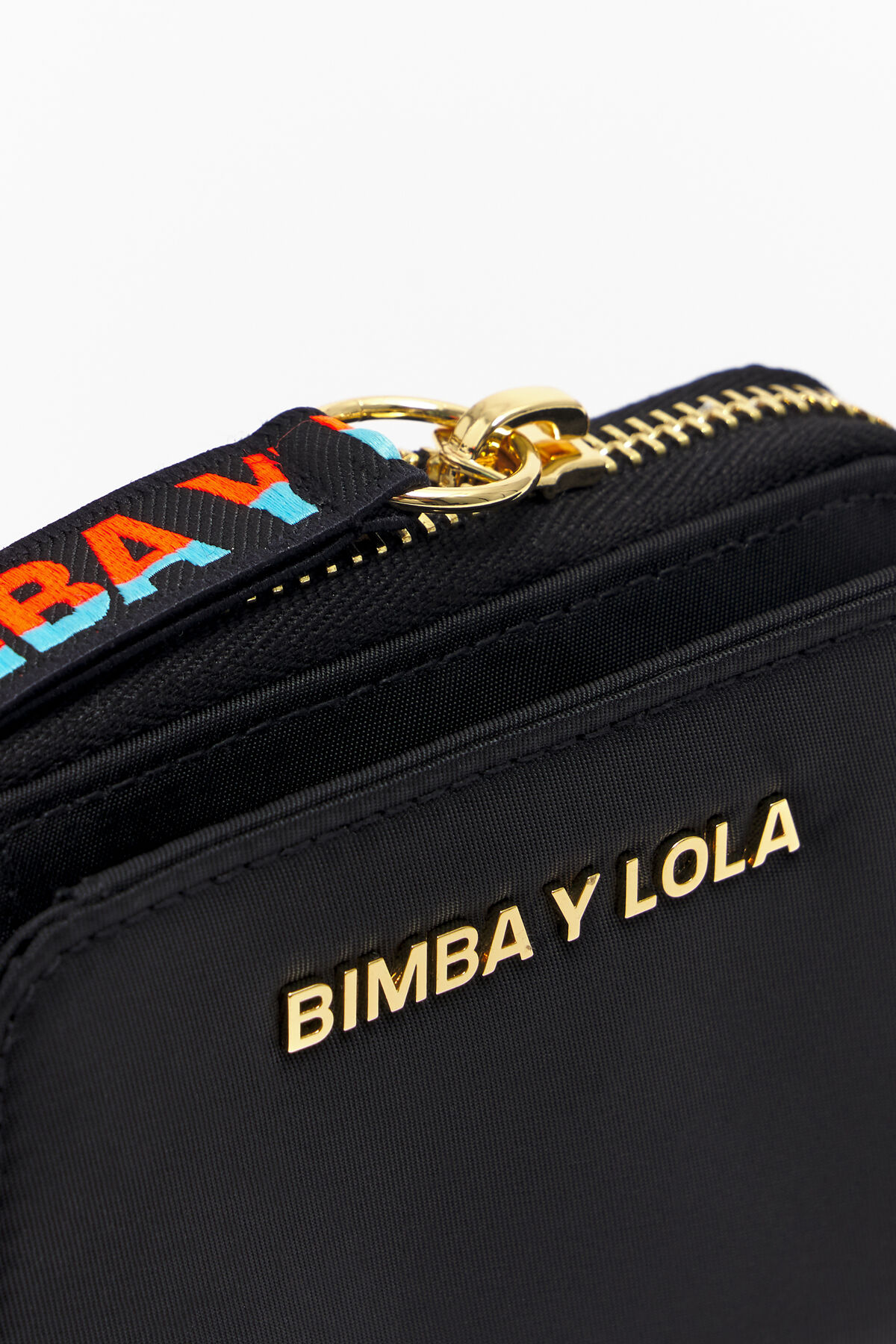 Cartera solapa nylon negra