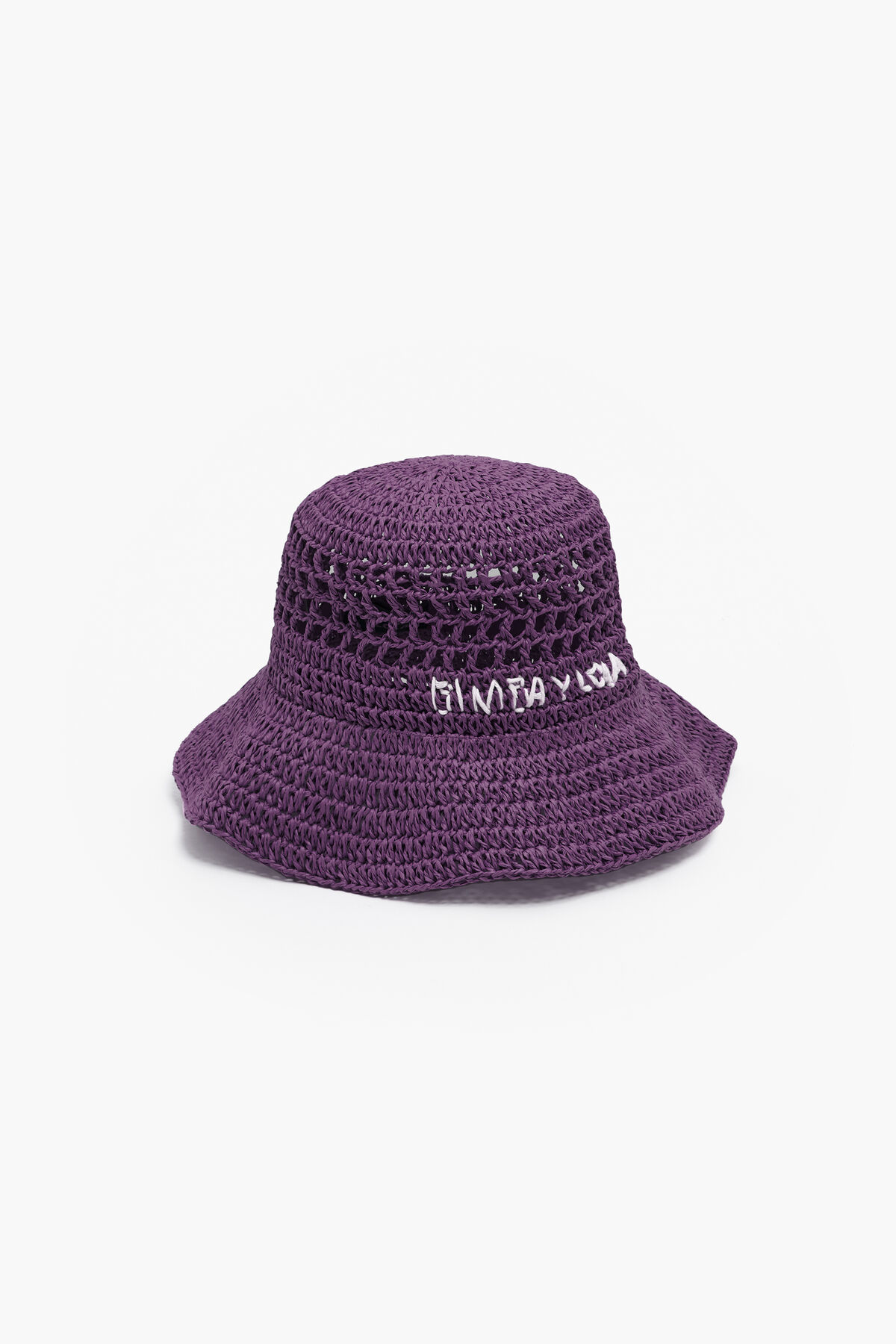 Gorro bucket rafia morado