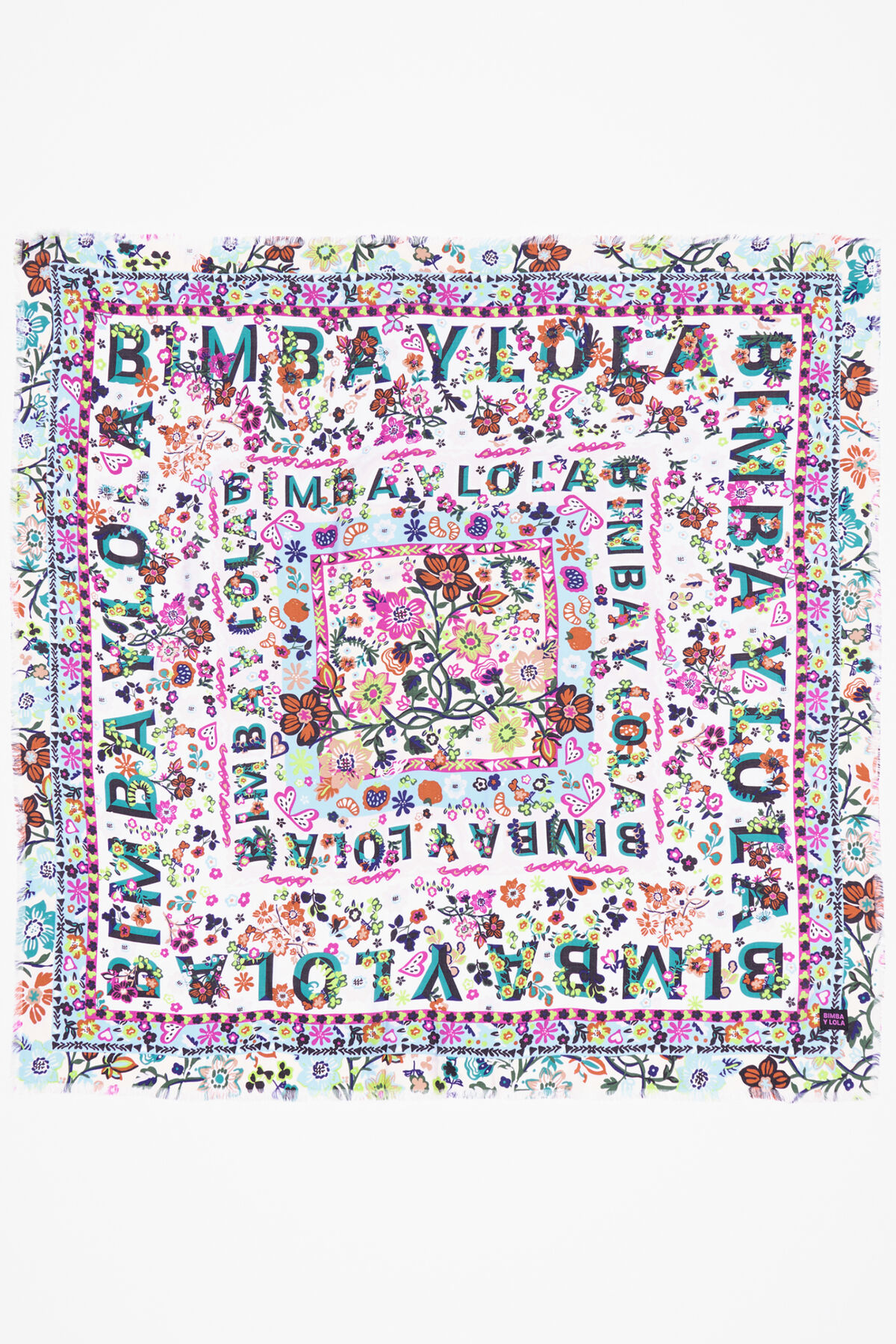 Chal flores y logos blanco