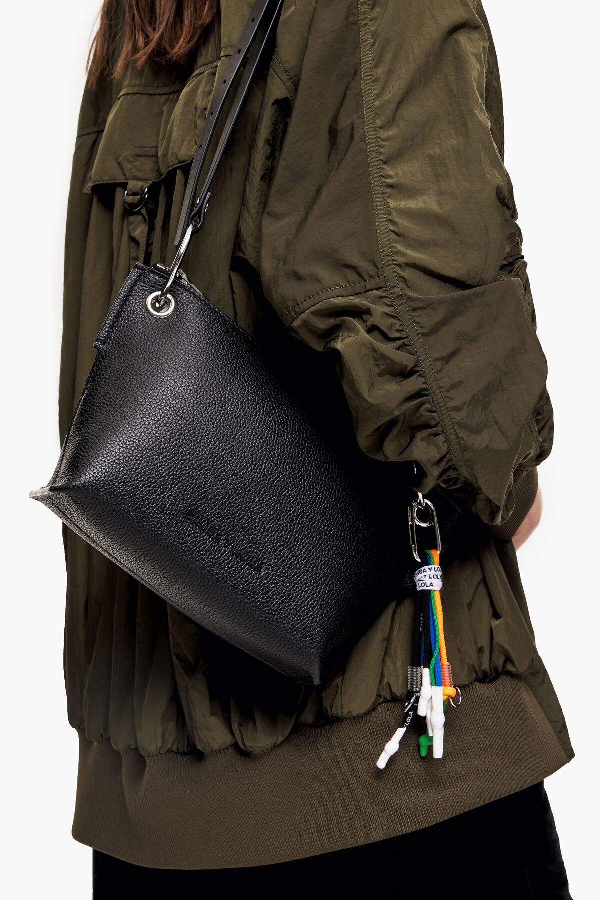 Bolso bandolera M piel negro