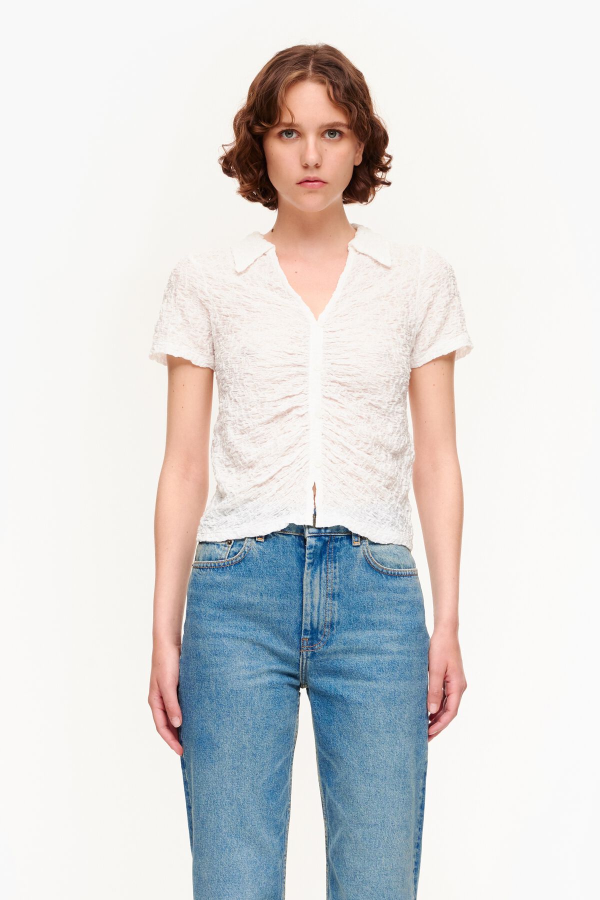 Camiseta textura botones marfil