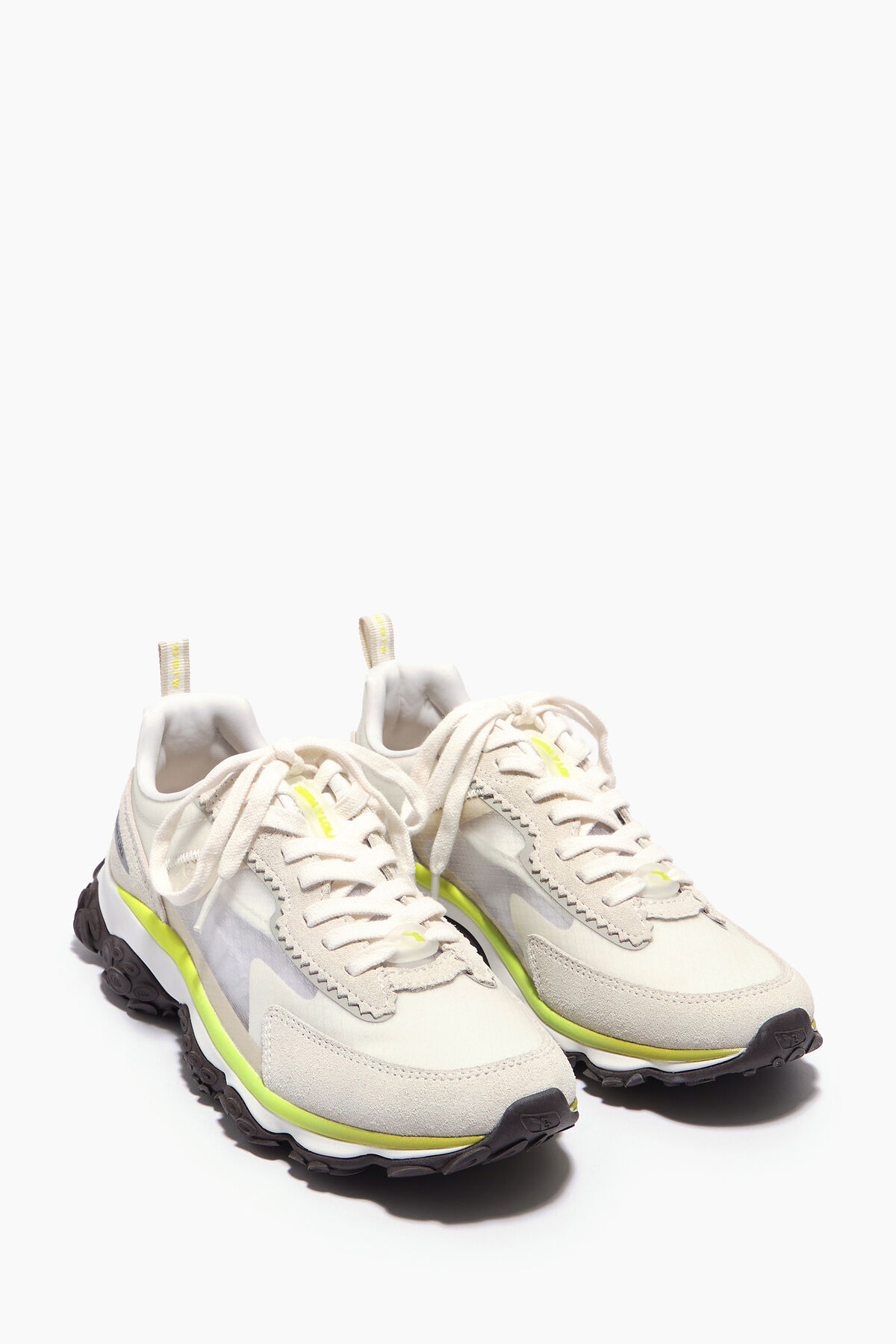 Deportiva runner Pulpo blanca