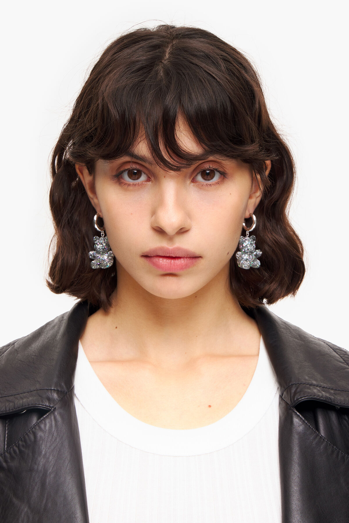 Pendientes largos oso resina plateados