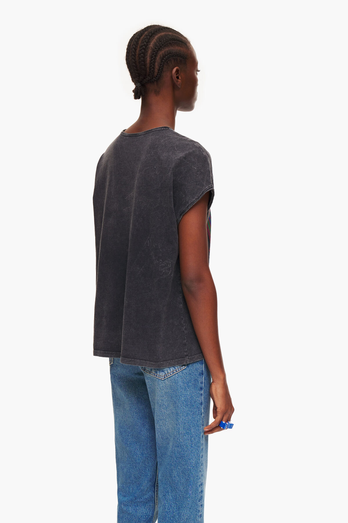 Camiseta logo negro lavado