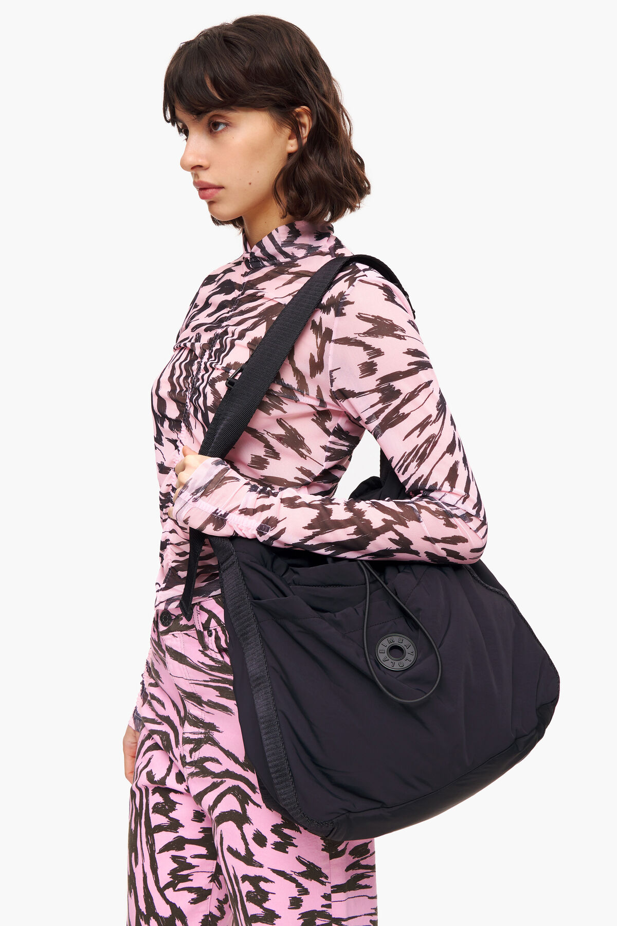Bolso saca L nylon negro