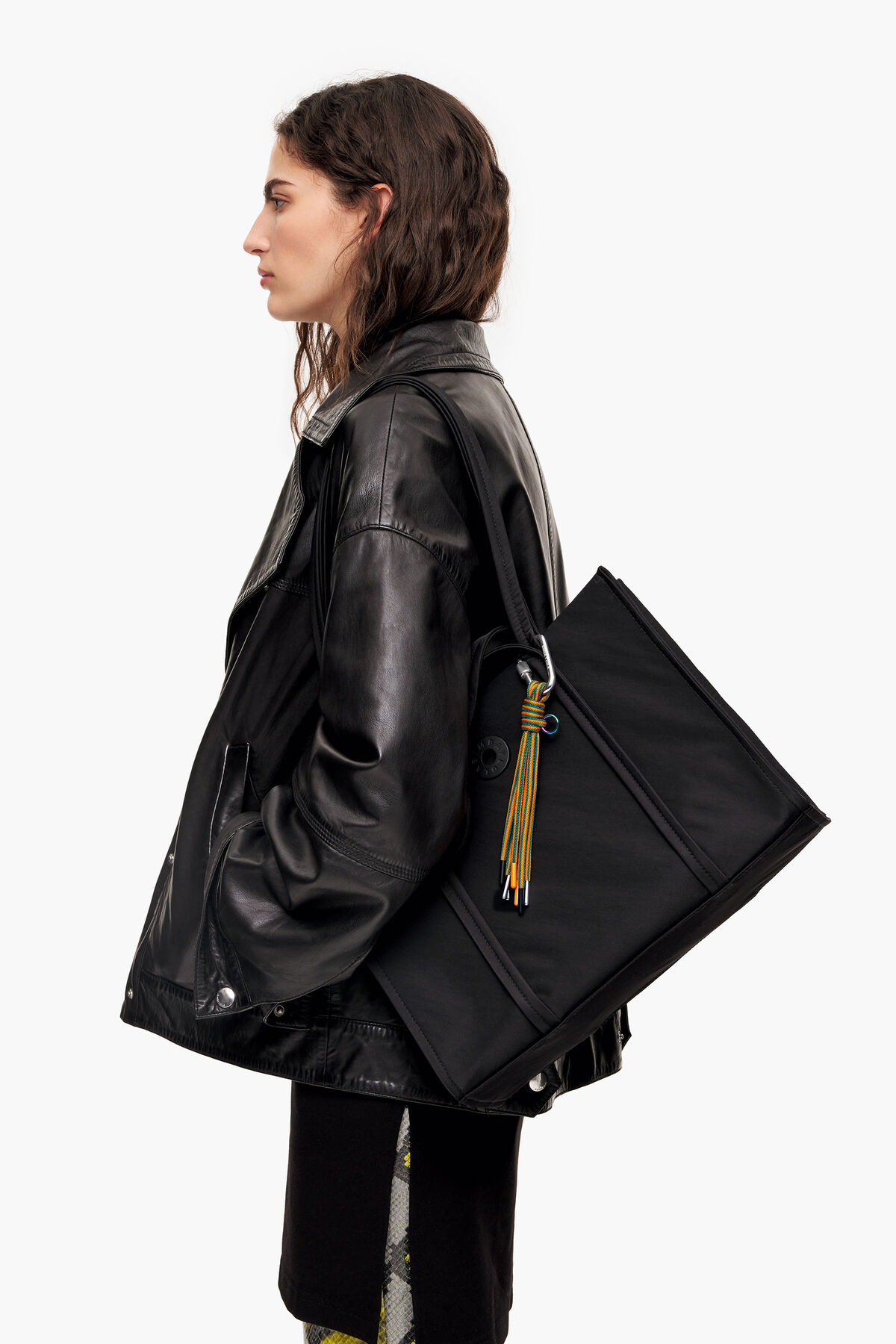 Bolso shopper M nylon negro