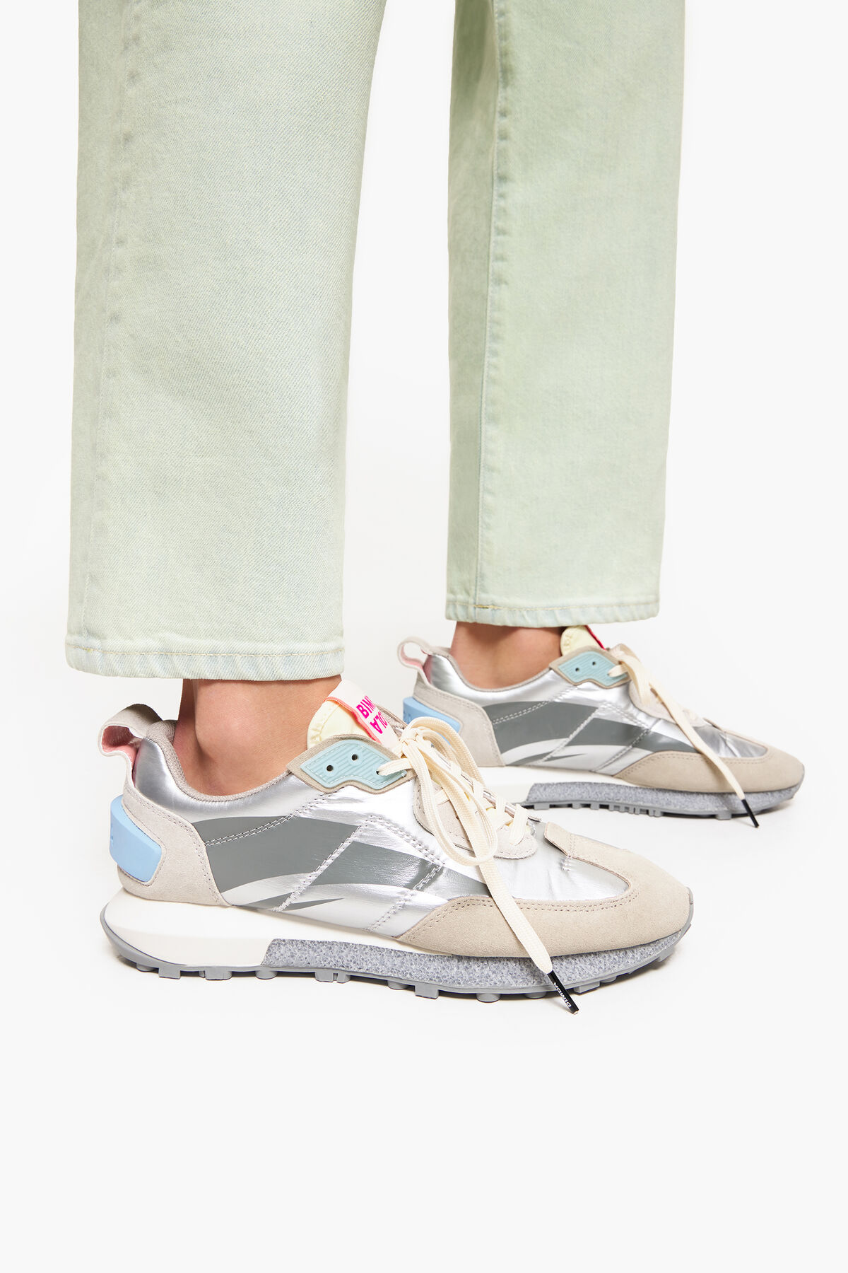 Deportiva Jogger plateada