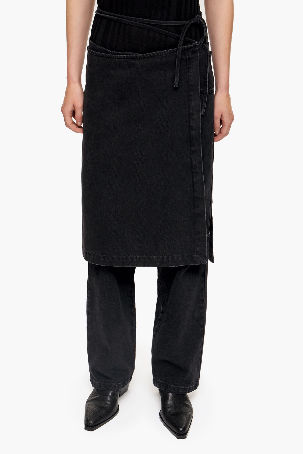 Conjunto denim falda pantalón negro lavado