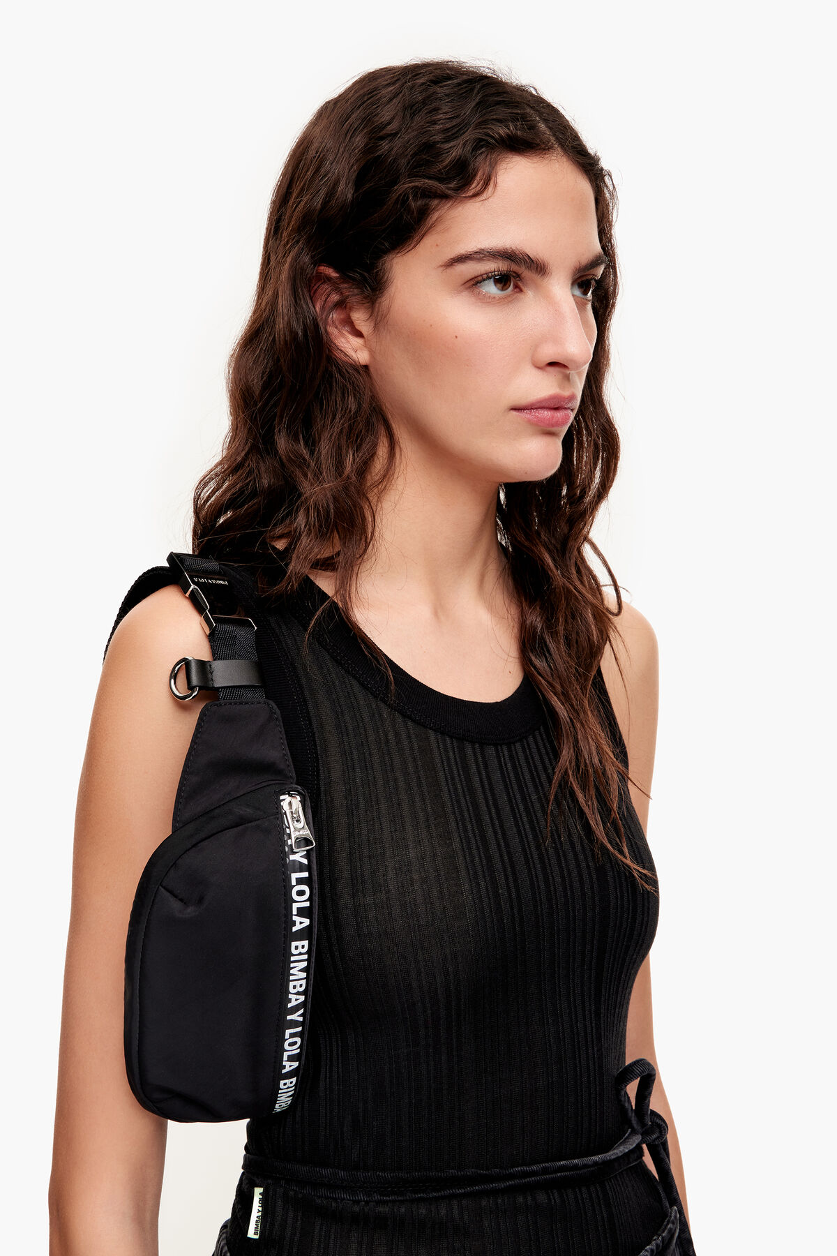 riñonera mini nylon negra