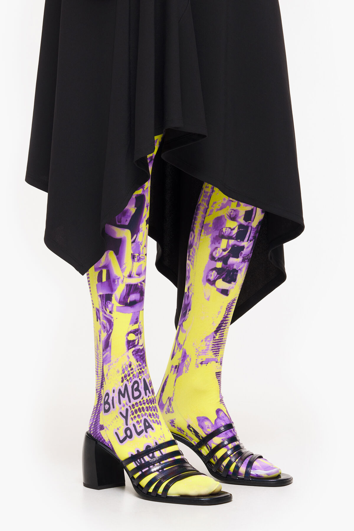 Sandalia tacón tiras piel negra