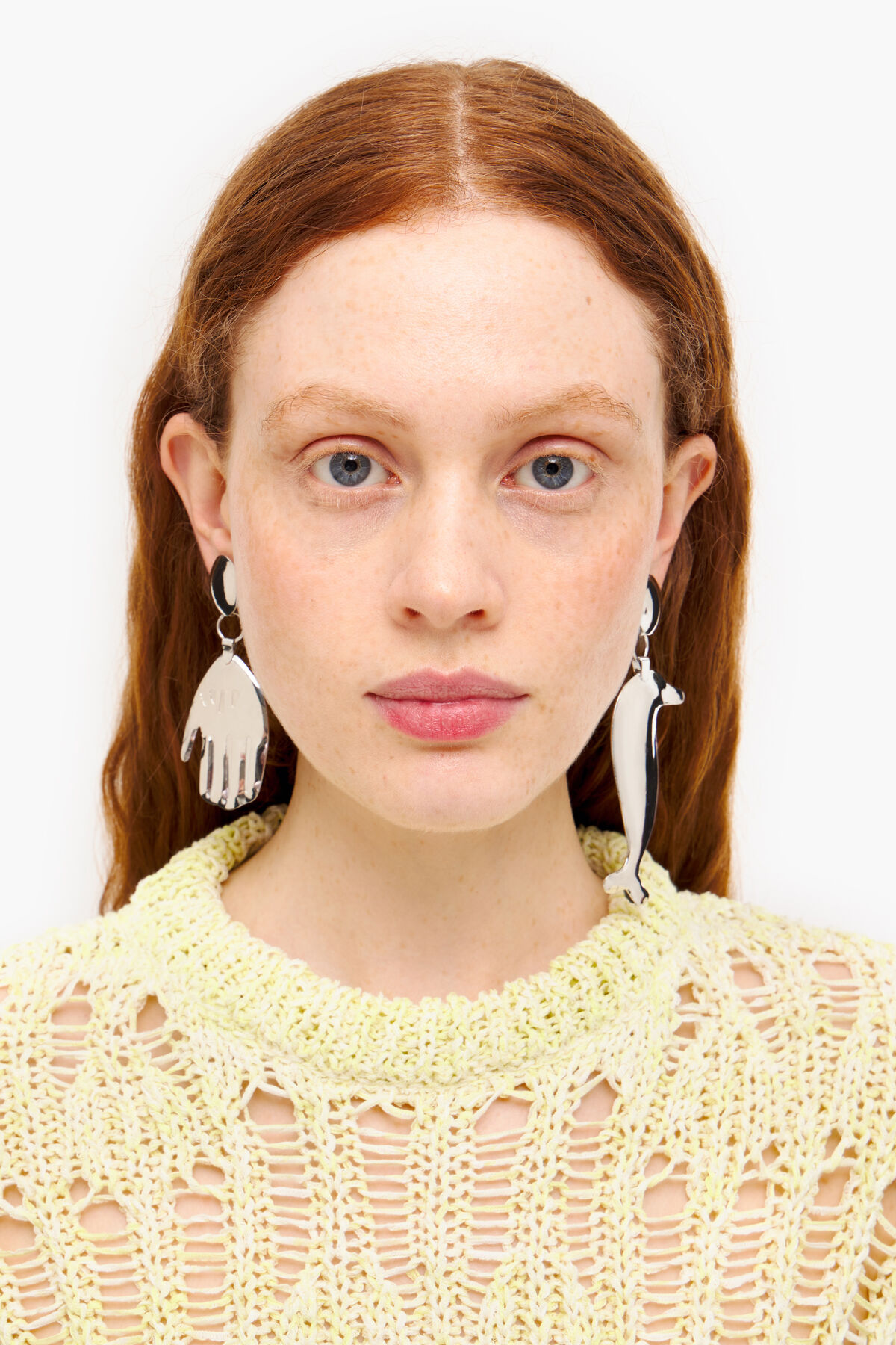 Pendientes largos delfín plateados