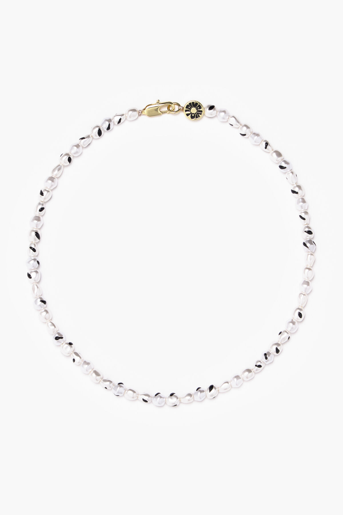 Collar corto perlas negro